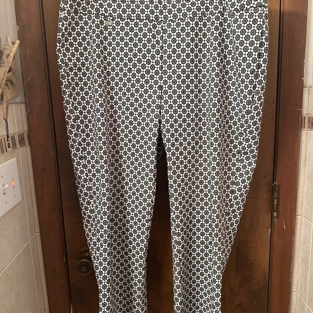 Women's Premise Black and White Geometric Pants